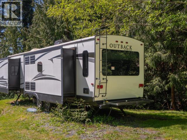 8981 Highway 101, Powell River, BC - Outdoor