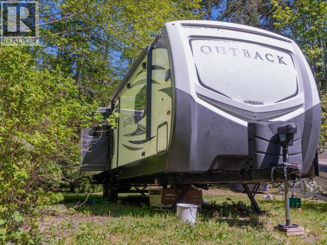 8981 Highway 101, Powell River, BC - Outdoor
