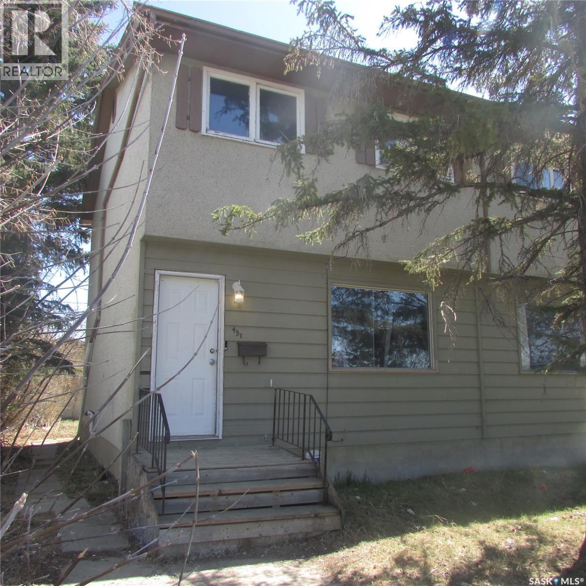 451 Mcintosh Street, Regina, SK - Outdoor