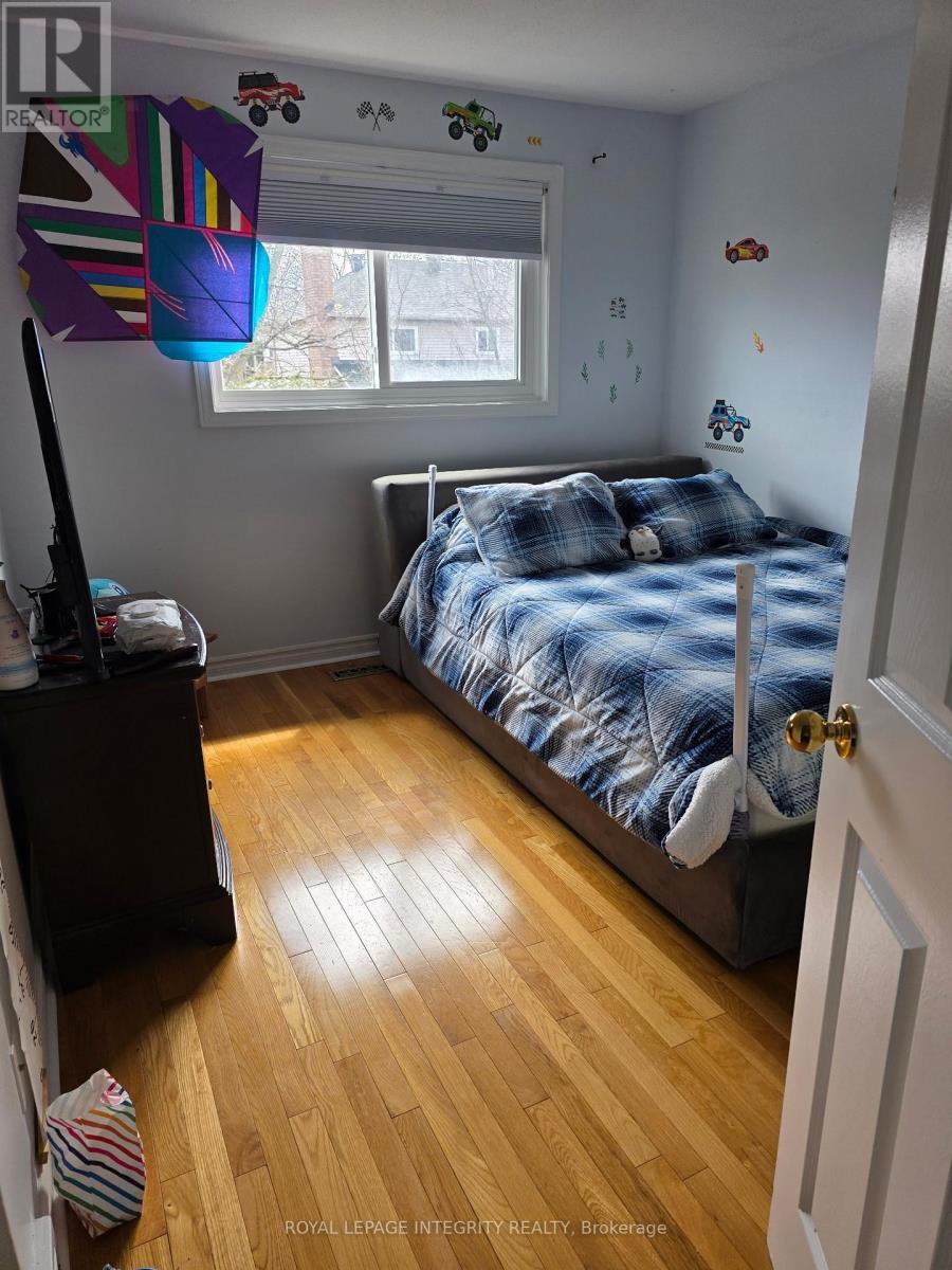 63 Topley Crescent, Ottawa, ON - Indoor Photo Showing Bedroom