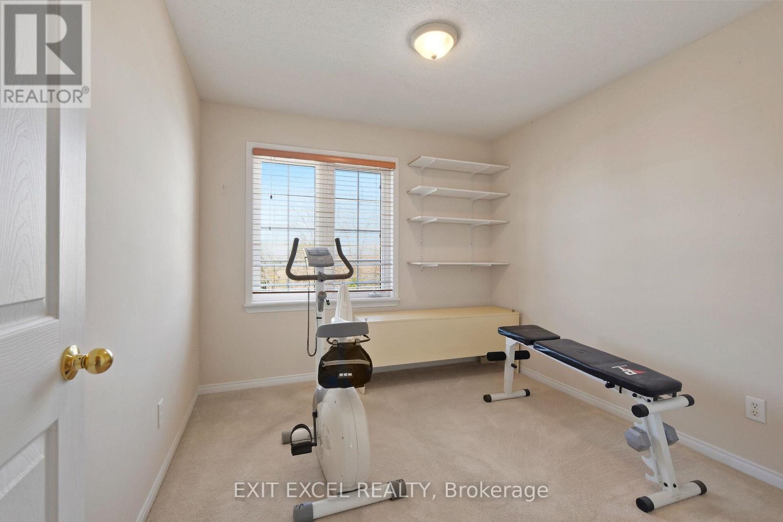 67 Hawktree, Ottawa, ON - Indoor Photo Showing Gym Room