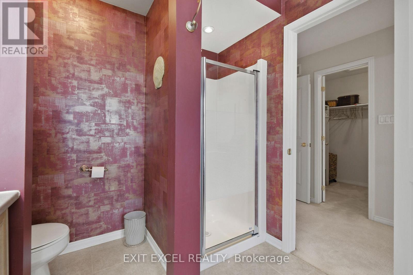 67 Hawktree, Ottawa, ON - Indoor Photo Showing Bathroom