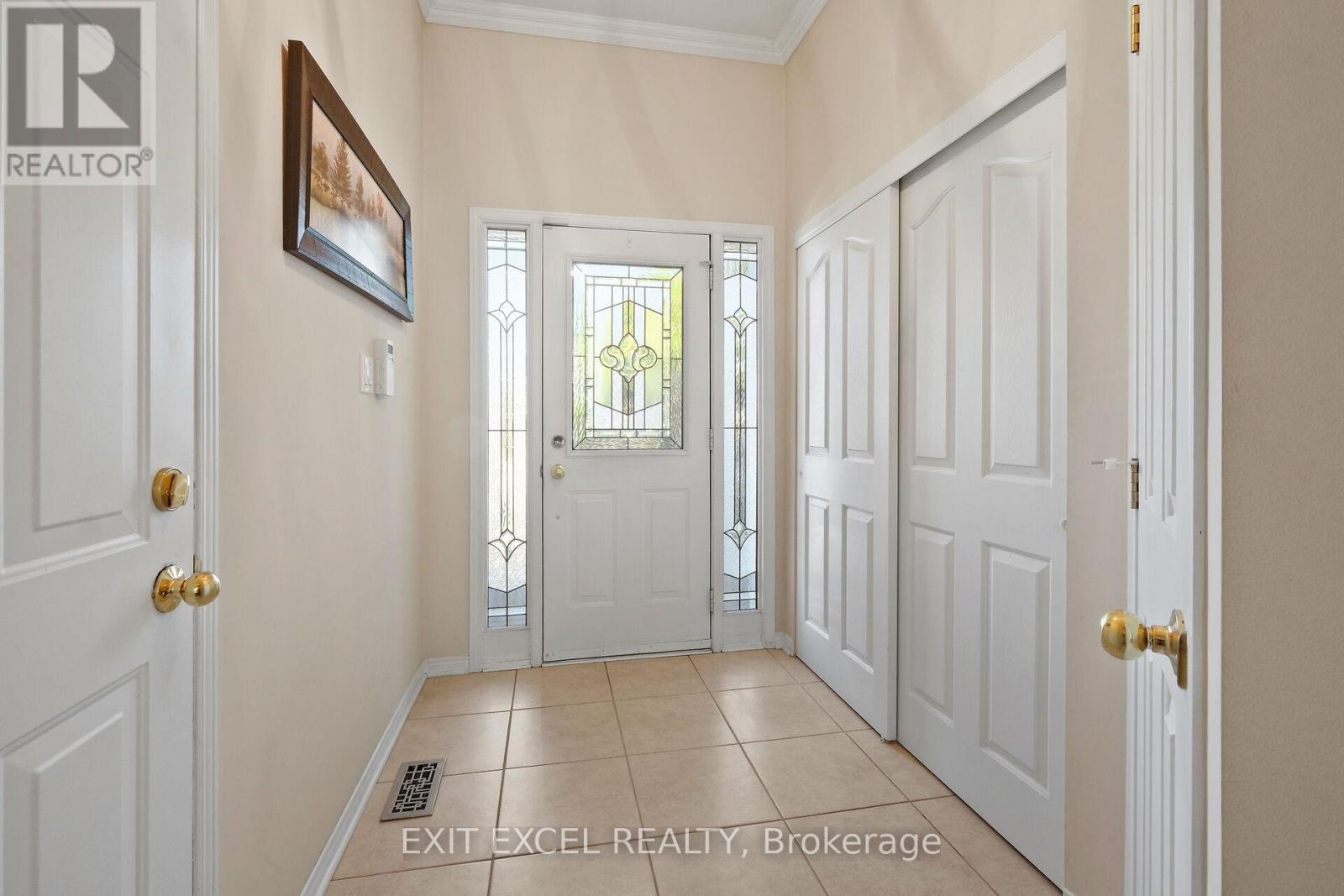 67 Hawktree, Ottawa, ON - Indoor Photo Showing Other Room