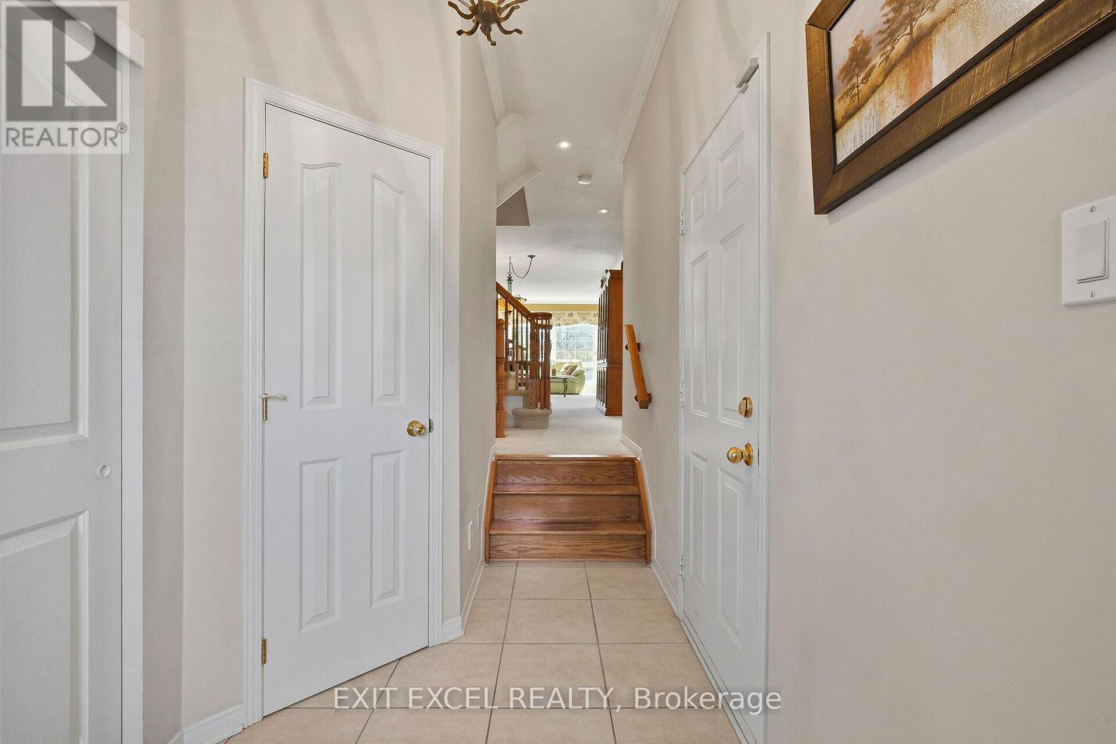 67 Hawktree, Ottawa, ON - Indoor Photo Showing Other Room