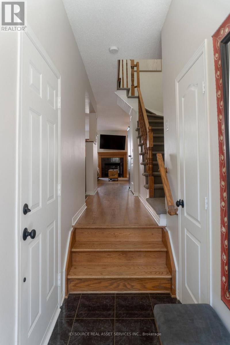 11 Great Oak Private, Ottawa, ON