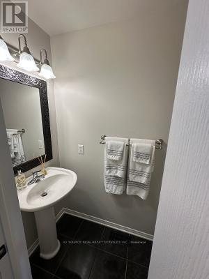 11 Great Oak Private, Ottawa, ON