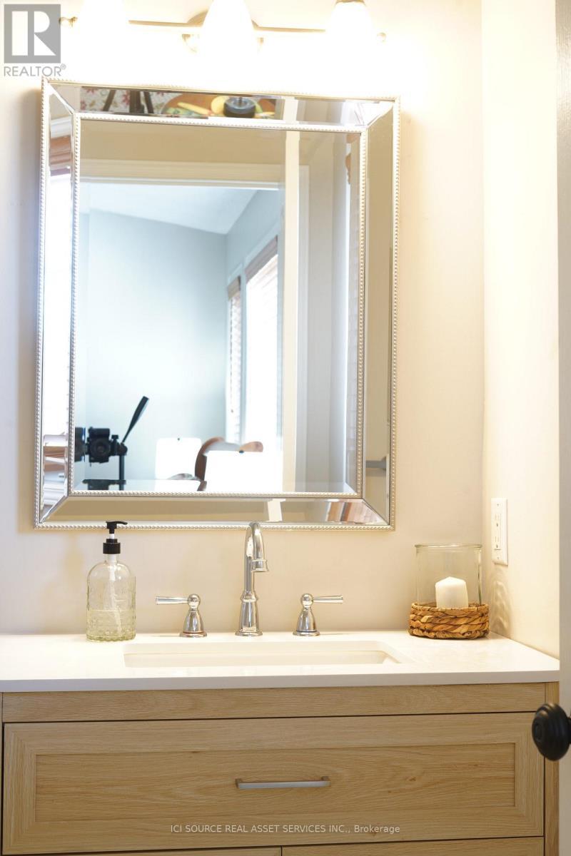 11 Great Oak Private, Ottawa, ON