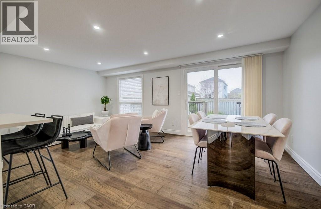 255 Highbrook Crescent, Kitchener, ON - Indoor Photo Showing Dining Room