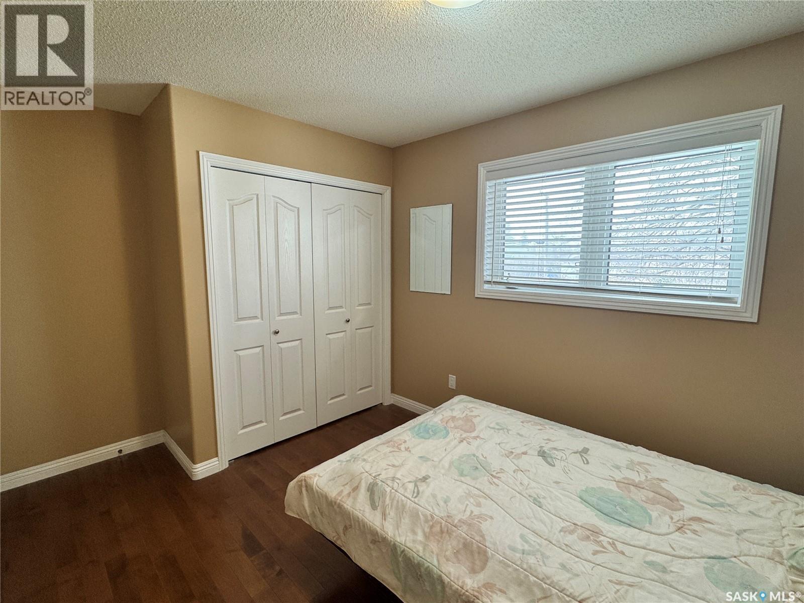 218 5Th Avenue E, Biggar, SK - Indoor Photo Showing Bedroom