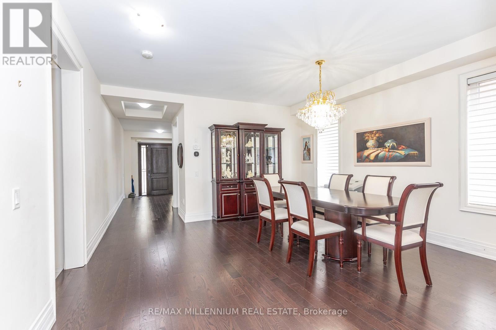 11 Algoma Drive, Vaughan, ON - Indoor Photo Showing Dining Room