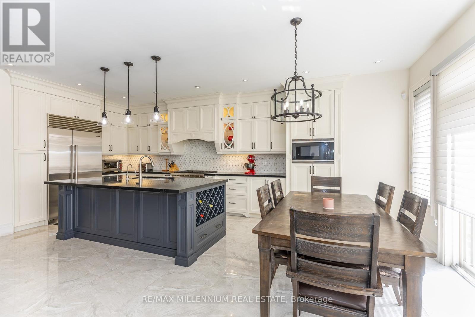 11 Algoma Drive, Vaughan, ON - Indoor