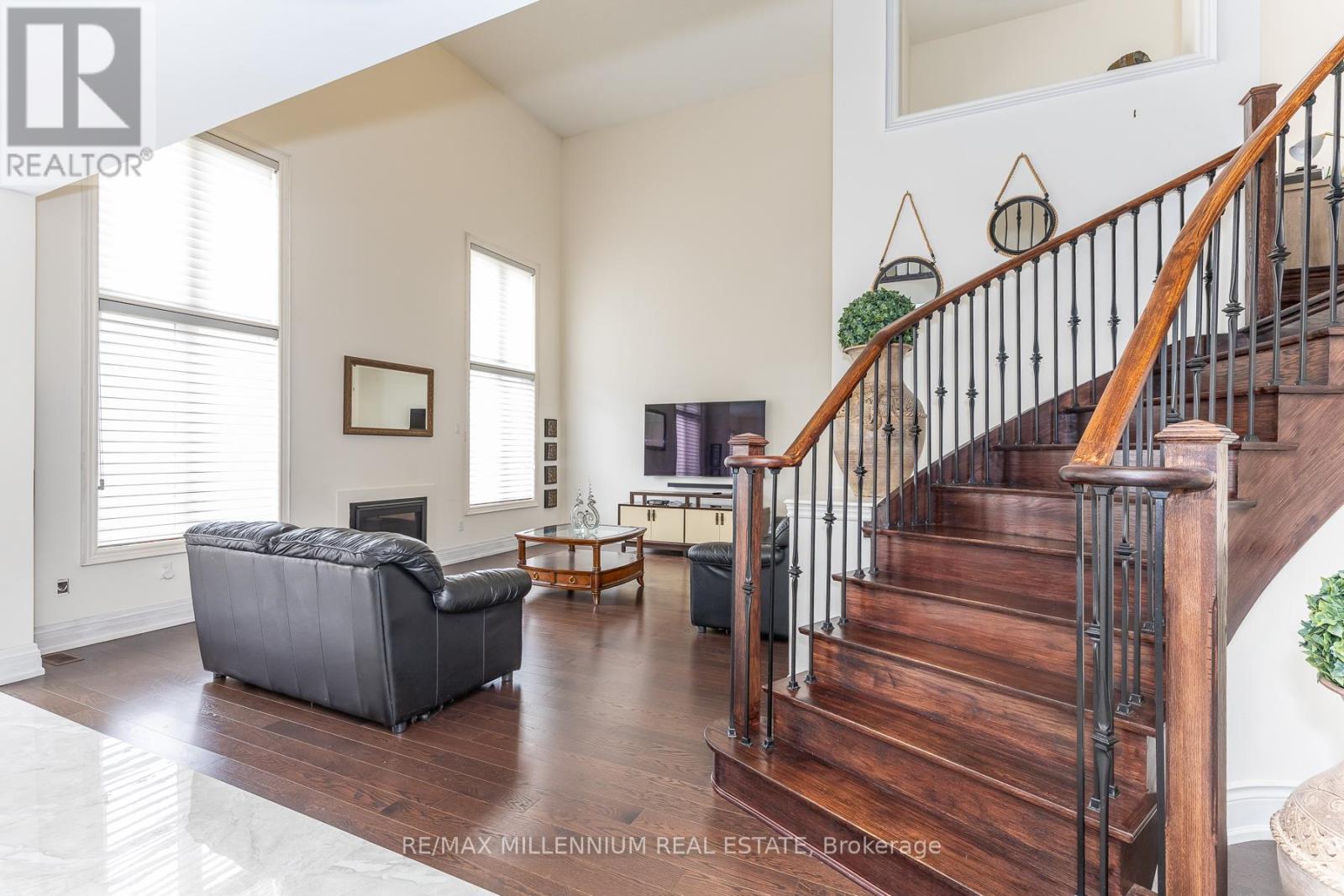 11 Algoma Drive, Vaughan, ON - Indoor Photo Showing Other Room