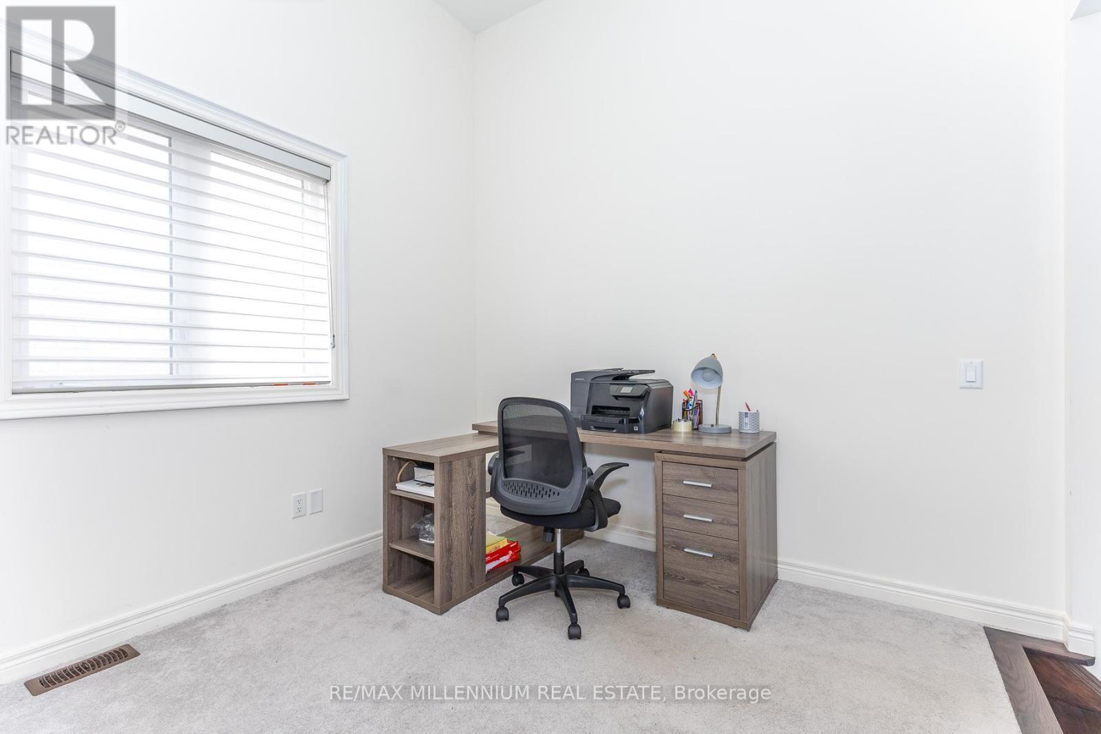 11 Algoma Drive, Vaughan, ON - Indoor Photo Showing Office