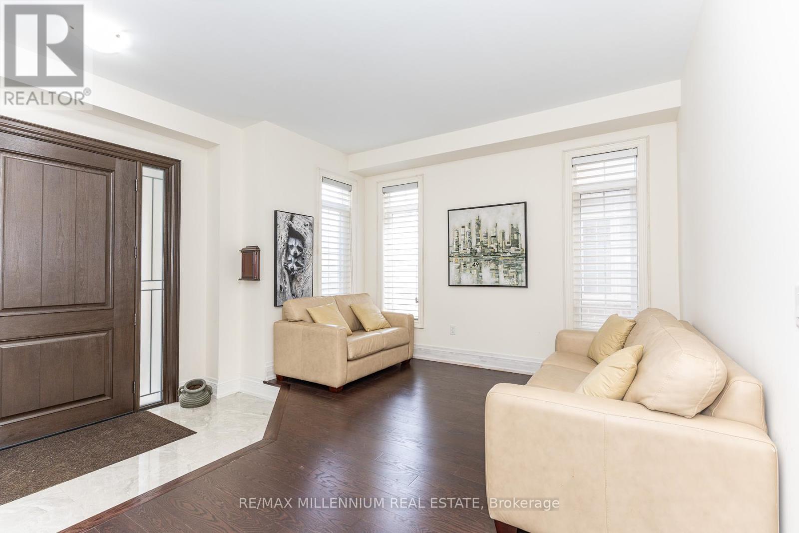 11 Algoma Drive, Vaughan, ON - Indoor