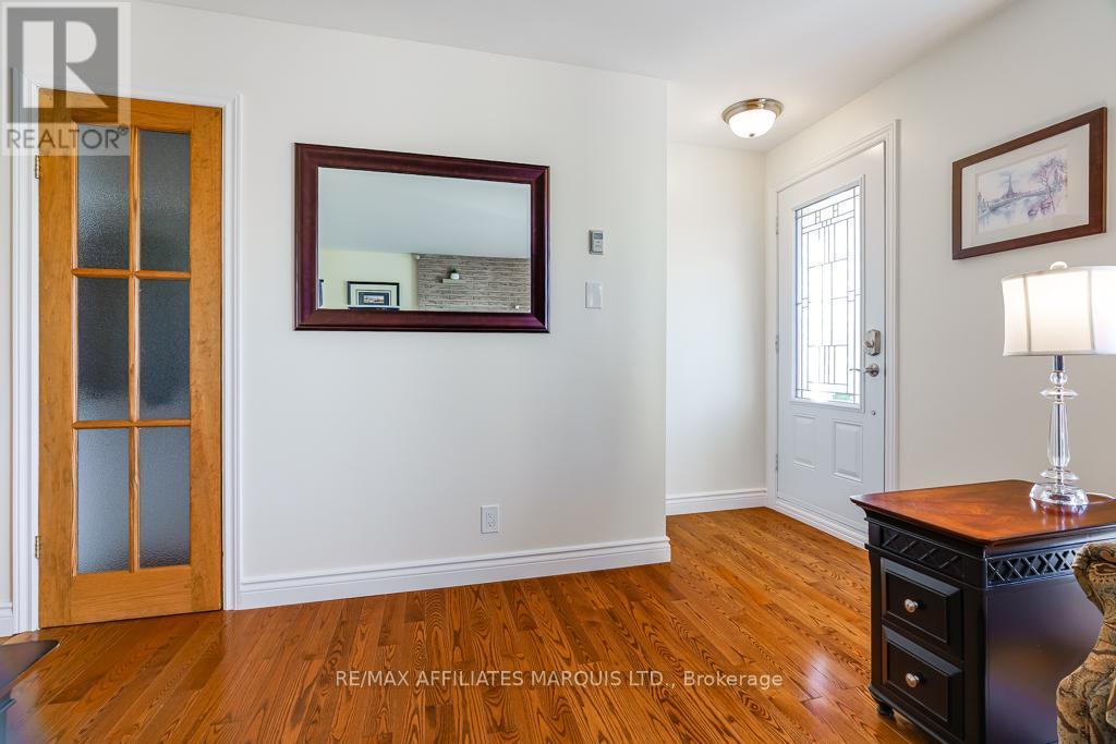 Front Entry. - 1503 Second Street E, Cornwall, ON - Indoor Photo Showing Other Room