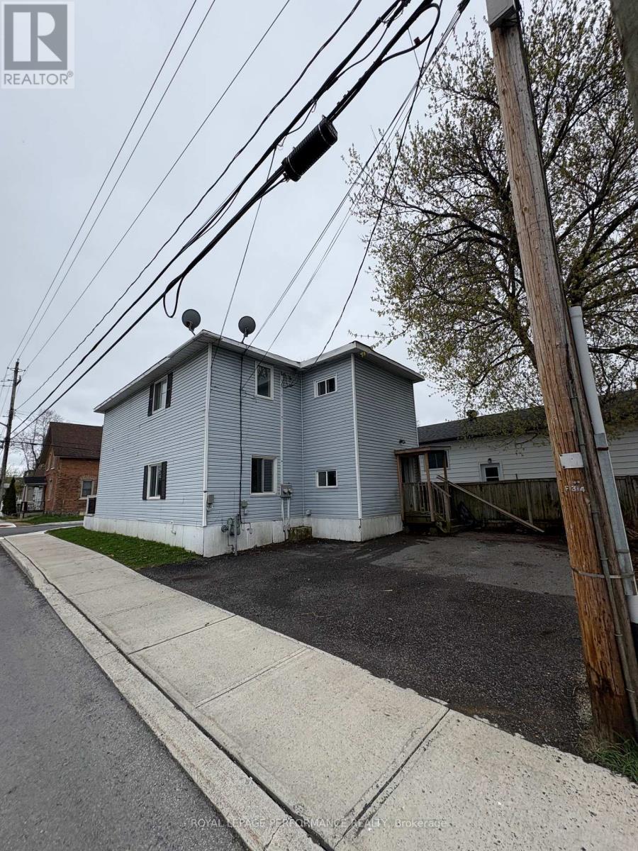 301 Third Street W, Cornwall, ON - Outdoor