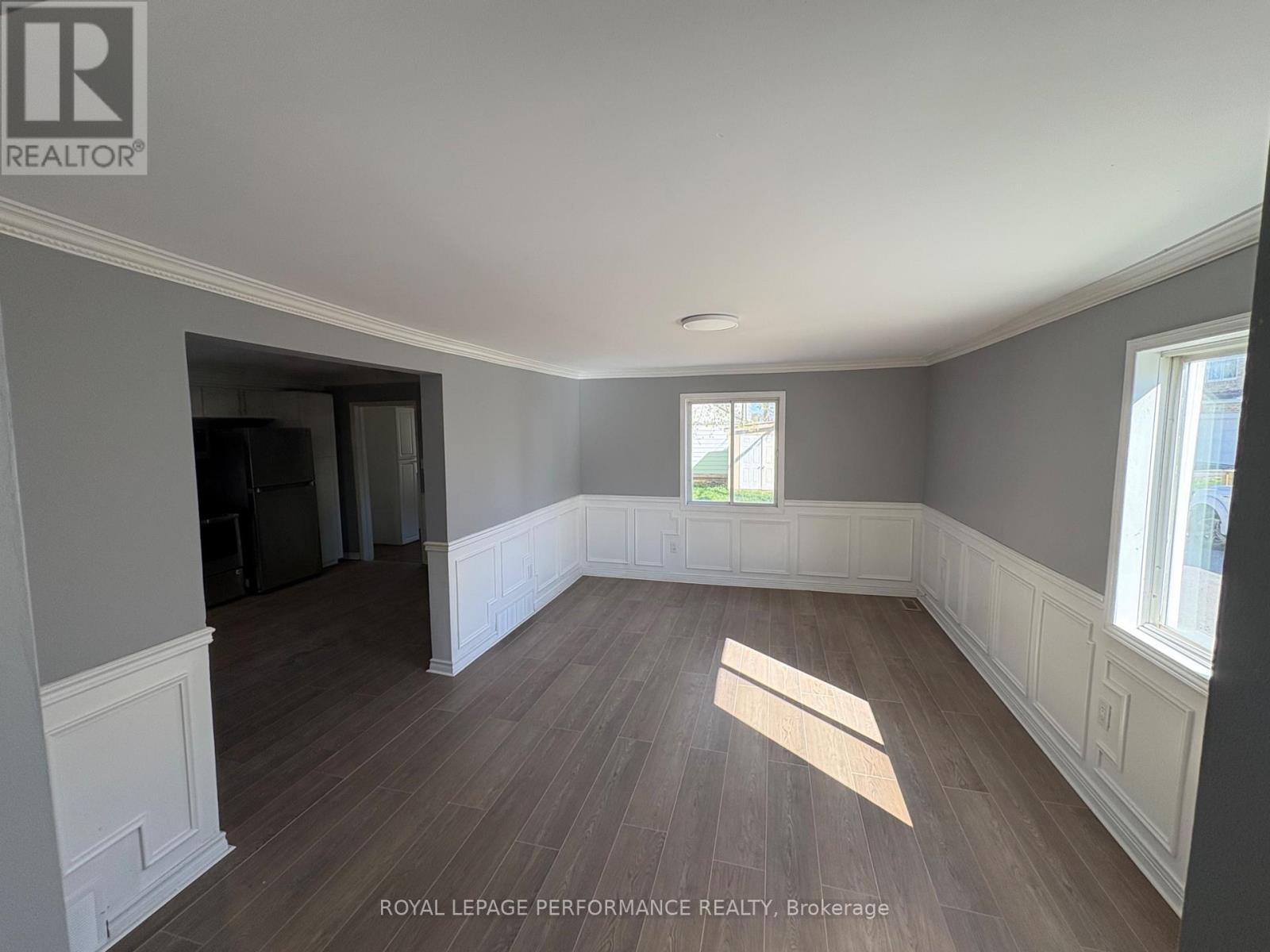 Main floor - 301 Third Street W, Cornwall, ON - Indoor Photo Showing Other Room