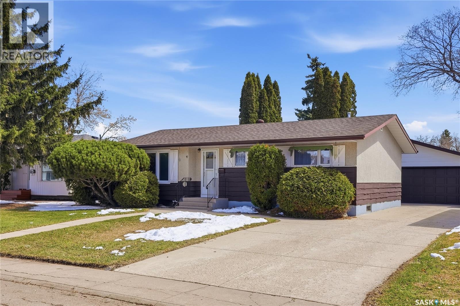 4 Malta Crescent, Saskatoon, SK - Outdoor With Facade