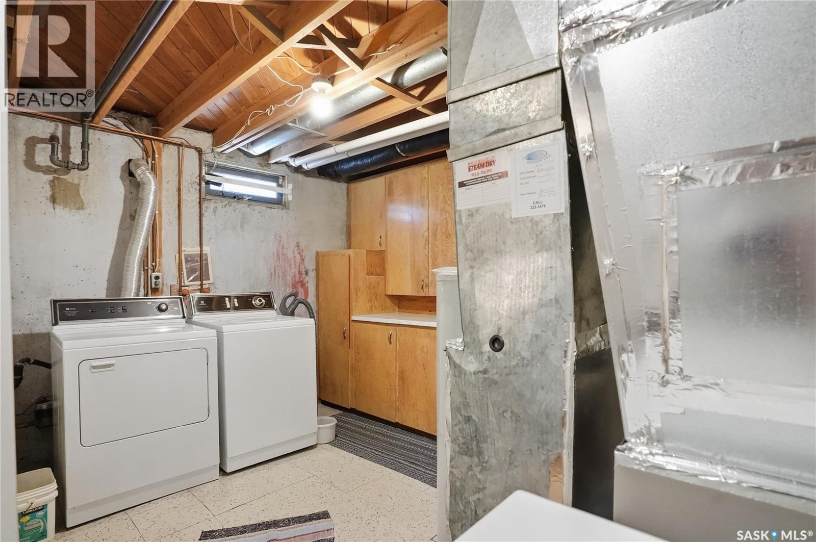 4 Malta Crescent, Saskatoon, SK - Indoor Photo Showing Laundry Room