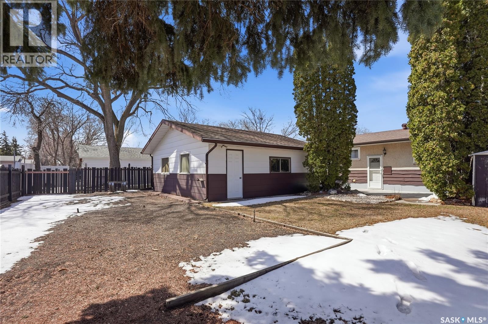 4 Malta Crescent, Saskatoon, SK - Outdoor