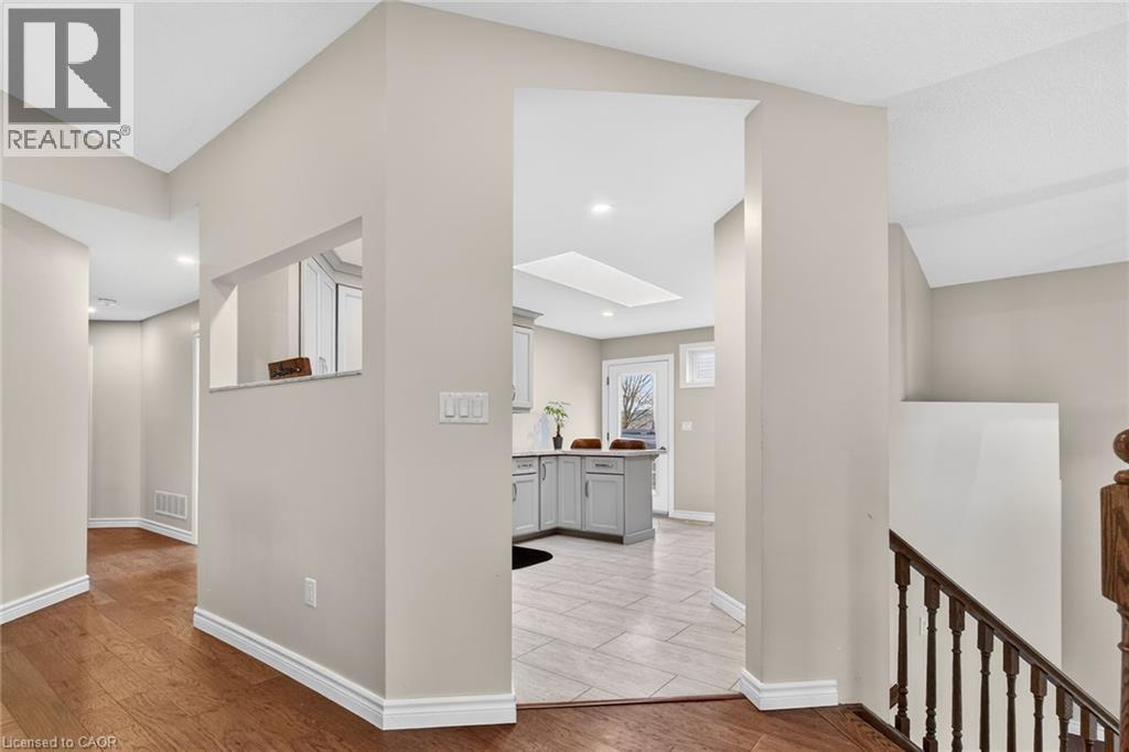 6 Kintyre Court, Caledonia, ON - Indoor Photo Showing Other Room