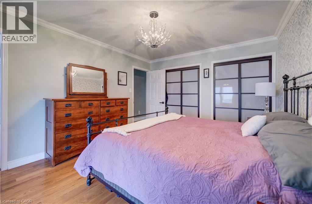 4 Ronald Road, Cambridge, ON - Indoor Photo Showing Bedroom