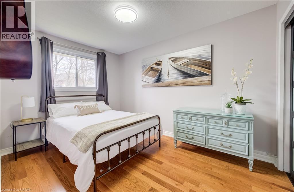 4 Ronald Road, Cambridge, ON - Indoor Photo Showing Bedroom