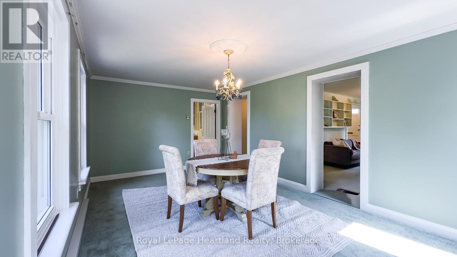 25 Wellington Street N, Goderich (Goderich (Town)), ON - Indoor Photo Showing Dining Room