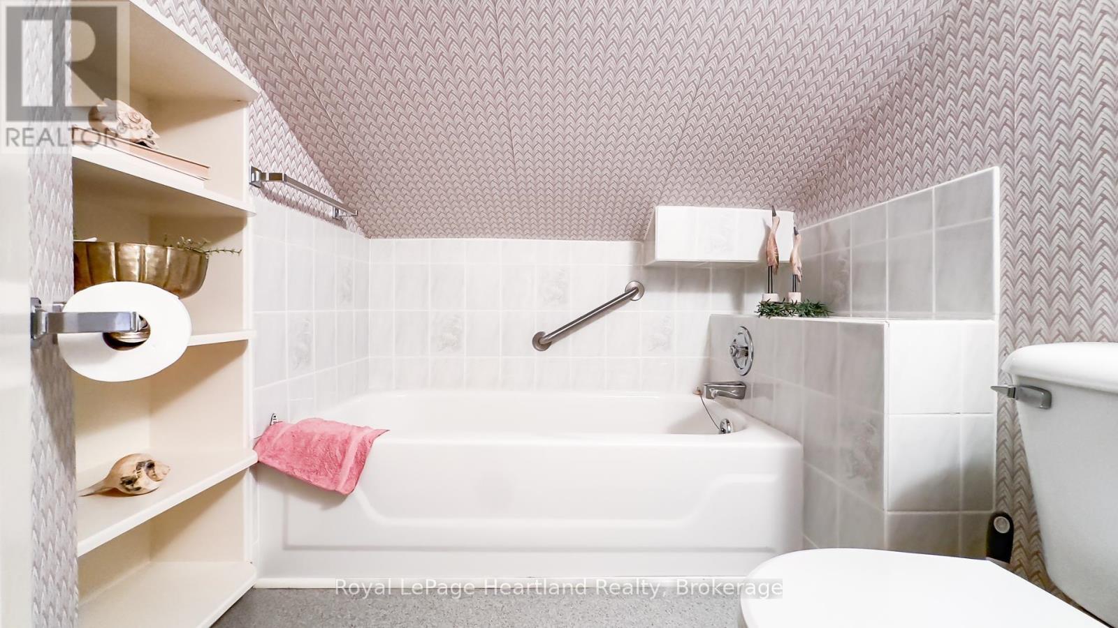 25 Wellington Street N, Goderich (Goderich (Town)), ON - Indoor Photo Showing Other Room