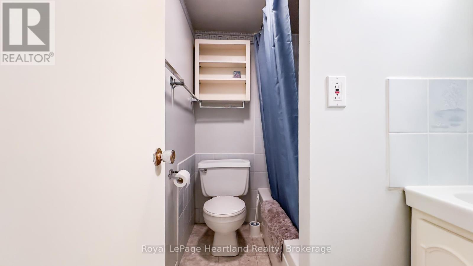 25 Wellington Street N, Goderich (Goderich (Town)), ON - Indoor Photo Showing Bathroom