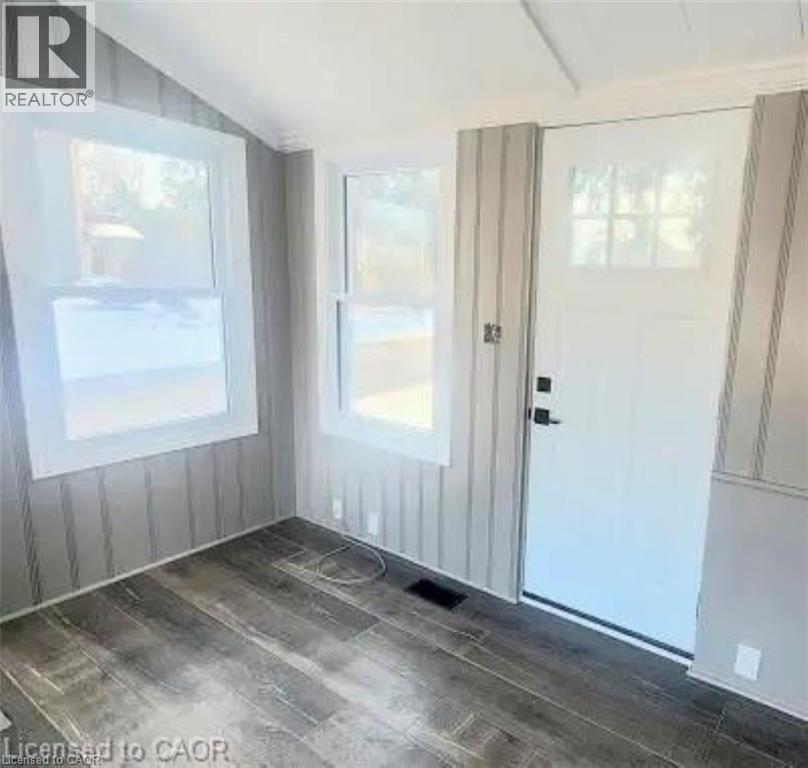96 Orchard Avenue, Simcoe, ON - Indoor Photo Showing Other Room