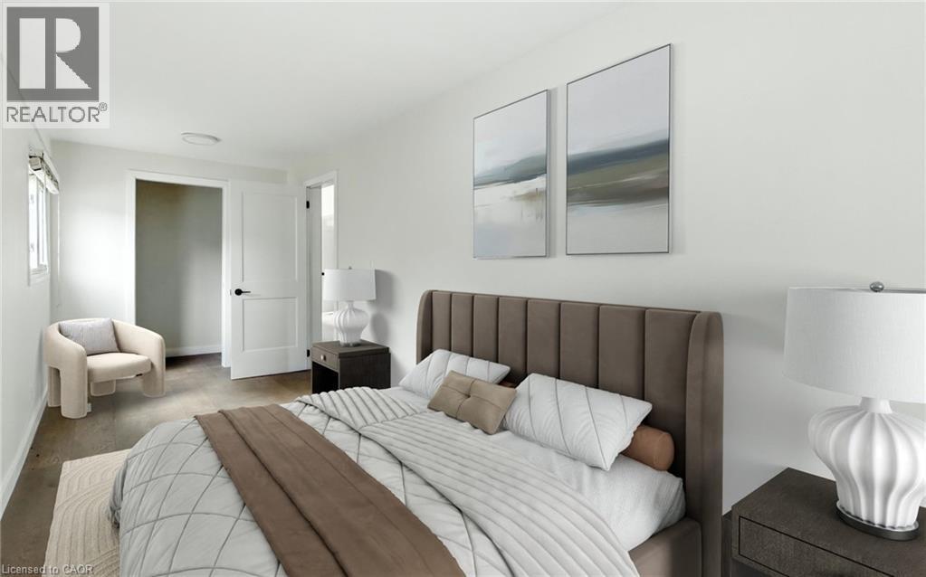 VS PHOTO - 684 Beach Boulevard, Hamilton, ON - Indoor Photo Showing Bedroom
