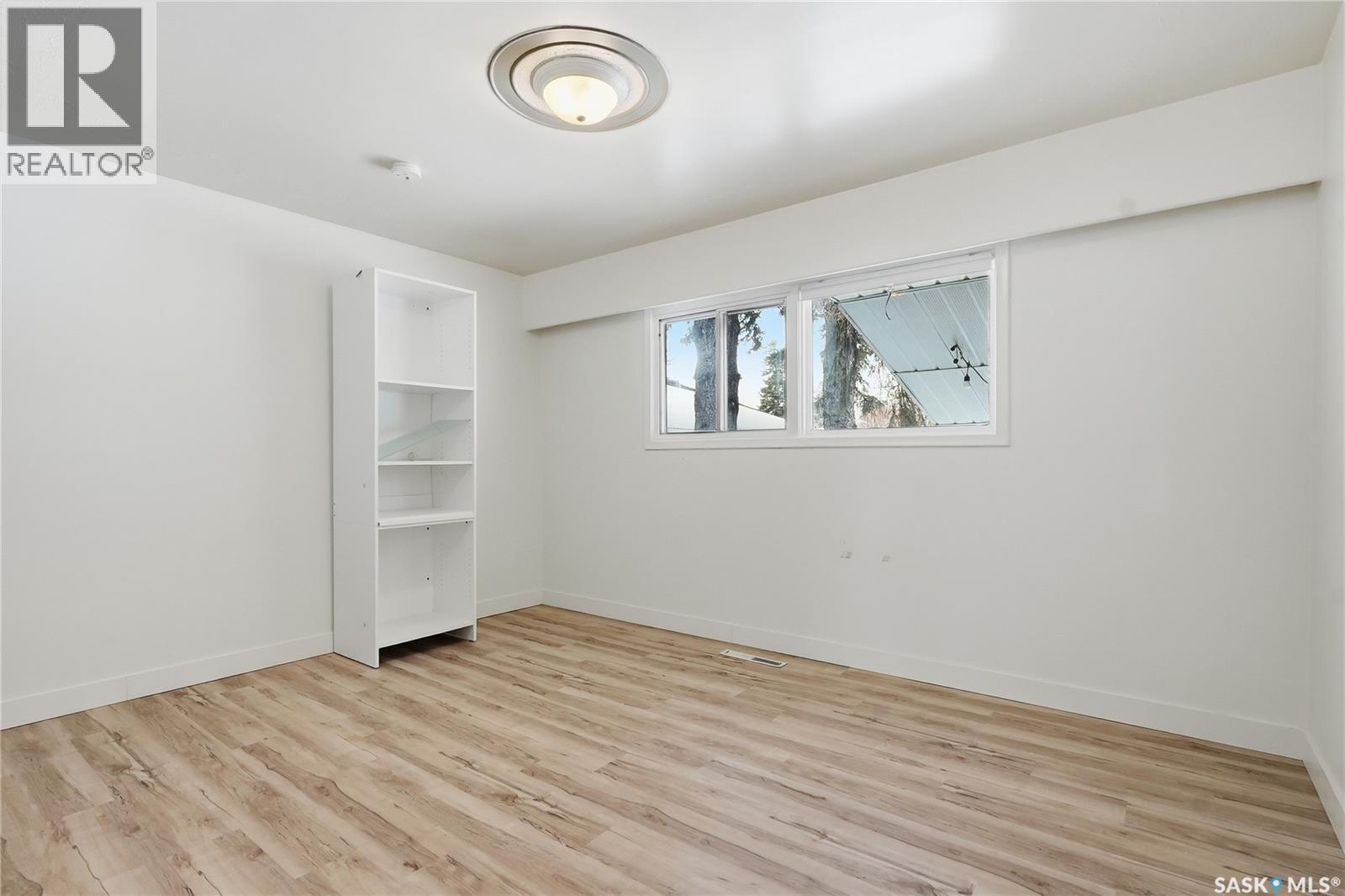 1604 Preston Avenue S, Saskatoon, SK - Indoor Photo Showing Other Room