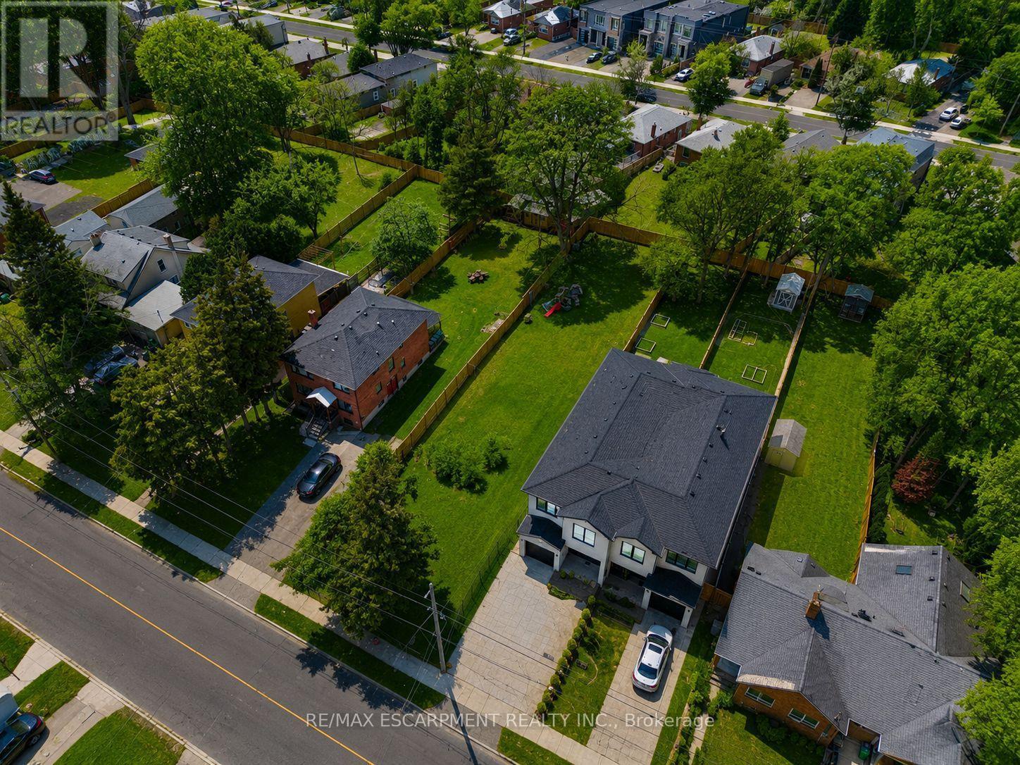 19 Broadview Avenue, Mississauga, ON