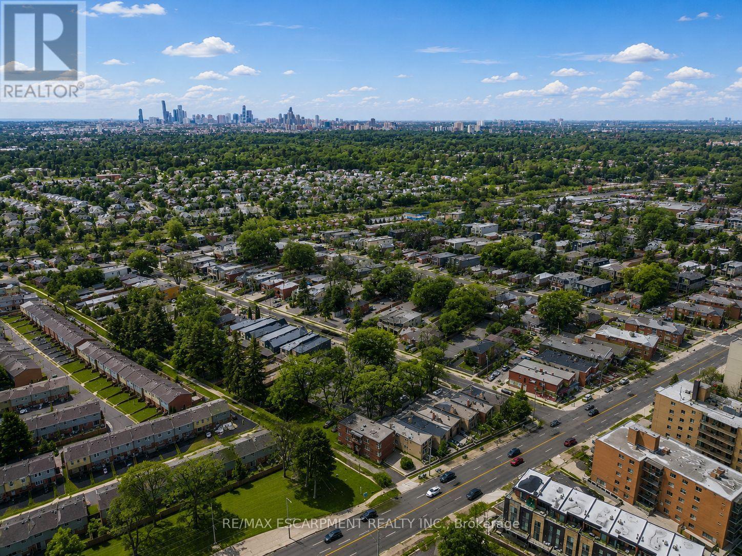 19 Broadview Avenue, Mississauga, ON