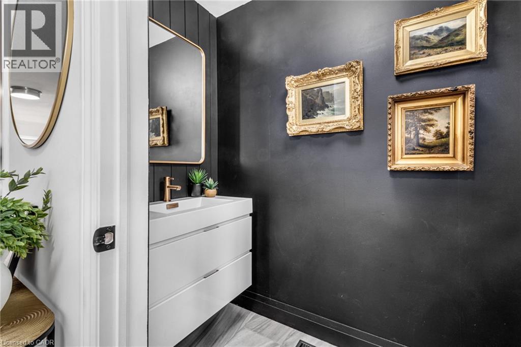 635 Saginaw Parkway Unit# 47, Cambridge, ON - Indoor Photo Showing Bathroom