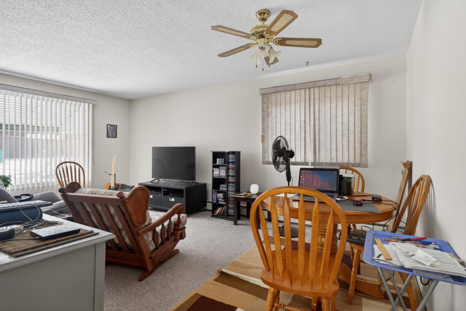 9732 75 Ave Nw, Edmonton, AB - Indoor