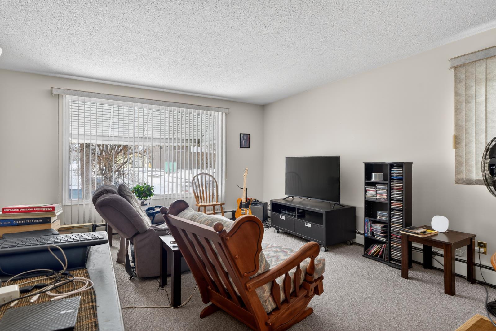 9732 75 Ave Nw, Edmonton, AB - Indoor