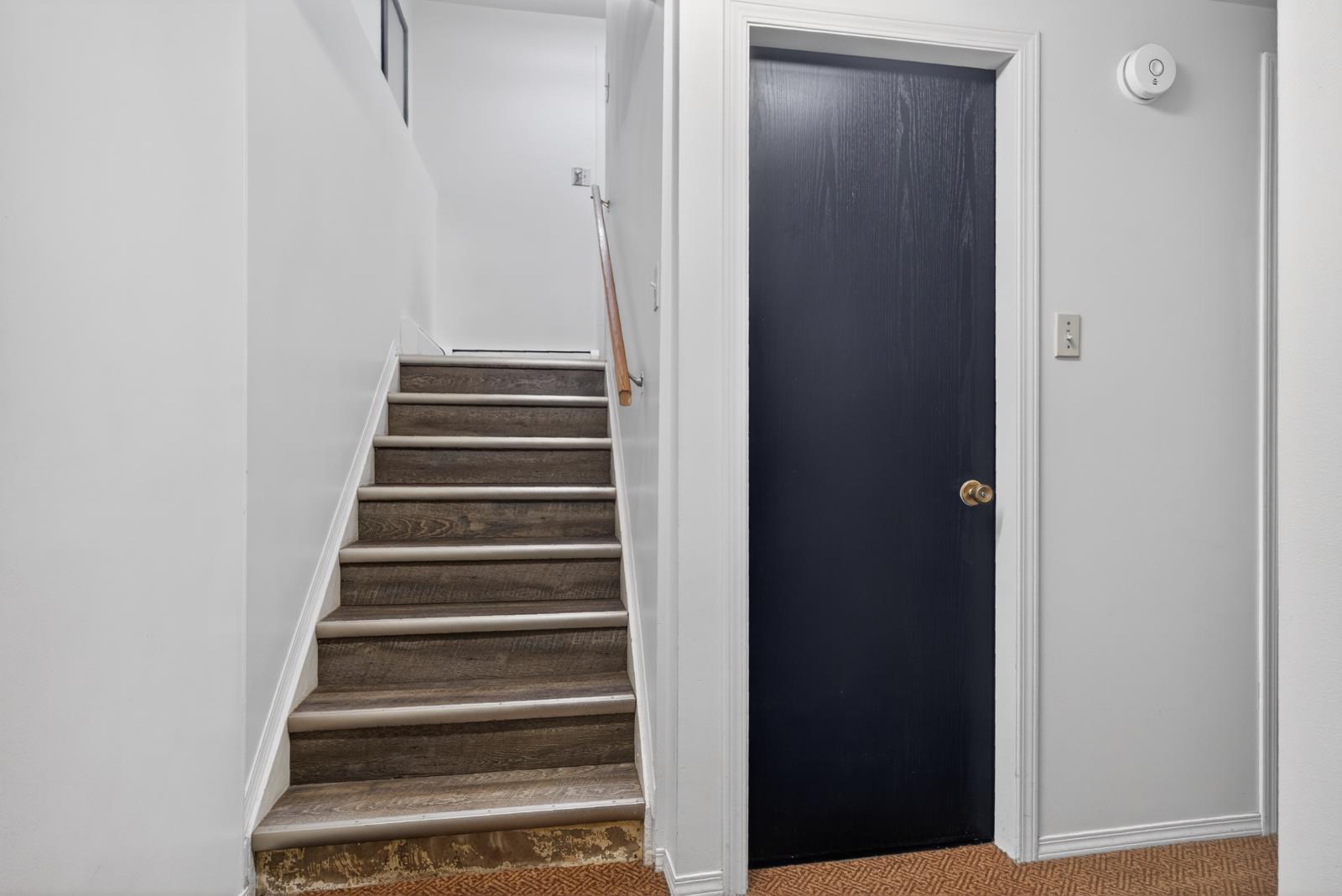 9732 75 Ave Nw, Edmonton, AB - Indoor Photo Showing Other Room