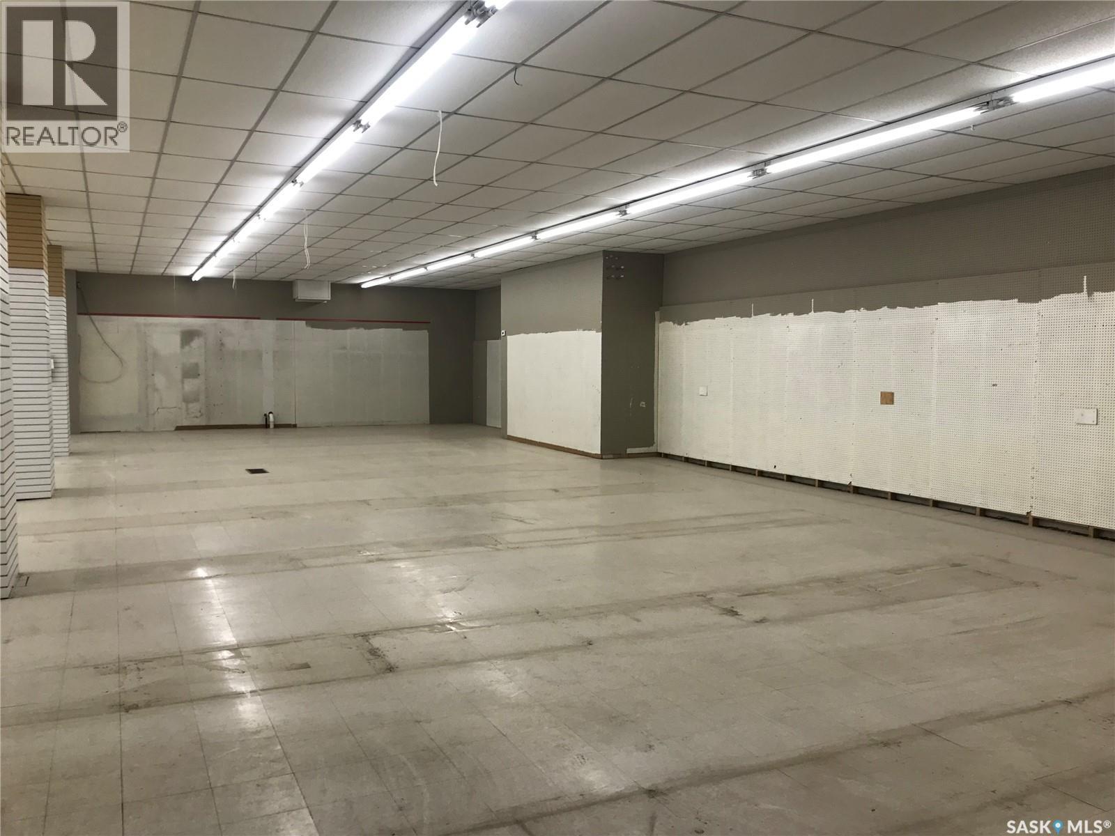 916 Central Avenue, Saskatoon, SK