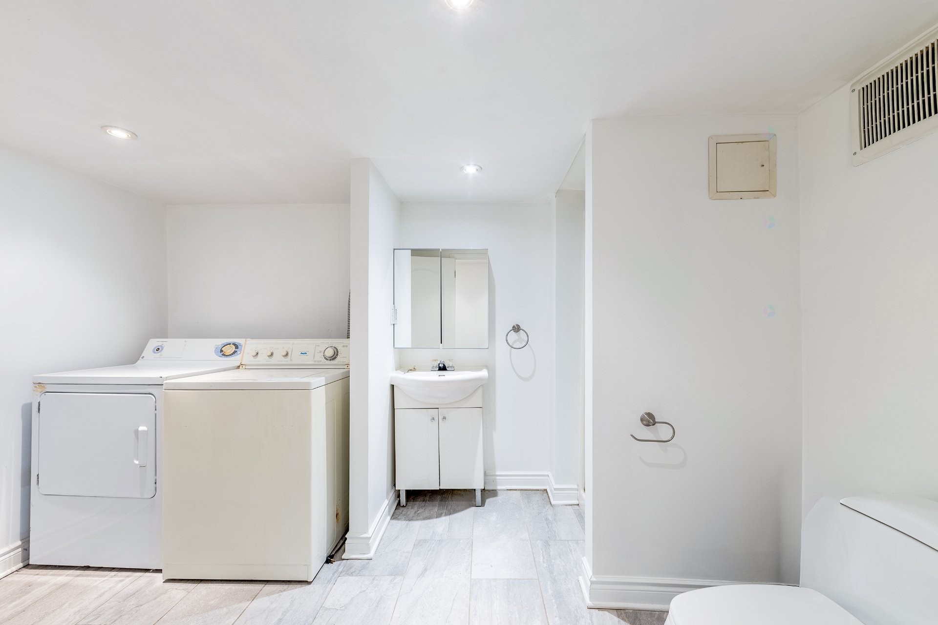 Salle de bains - 4685 Av. Coolbrook, Montréal (Côte-Des-Neiges/Notre-Dame-De-Grâce), QC