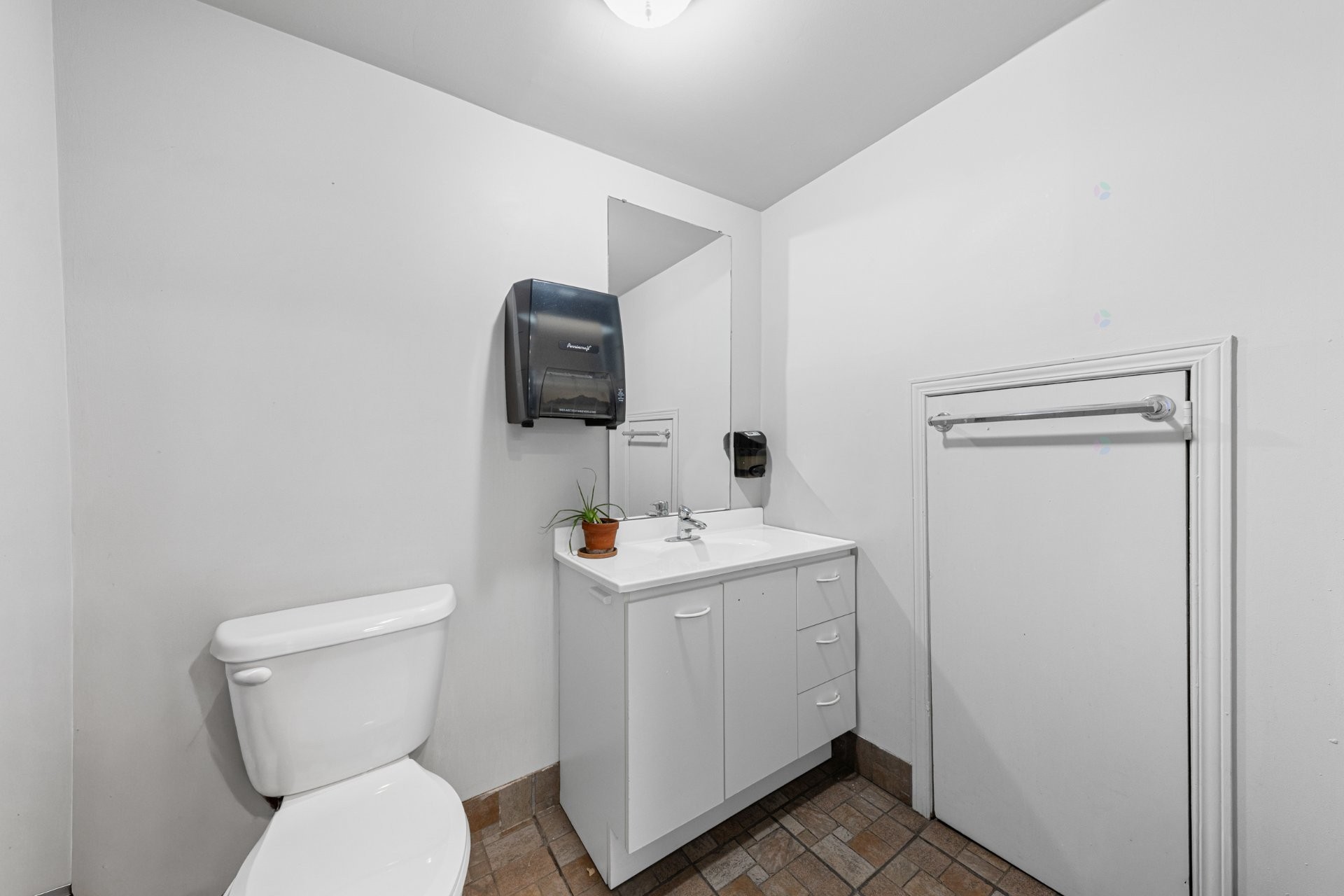 Bathroom - 1063 Boul. D'Iberville, Saint-Jean-Sur-Richelieu, QC - Indoor Photo Showing Bathroom