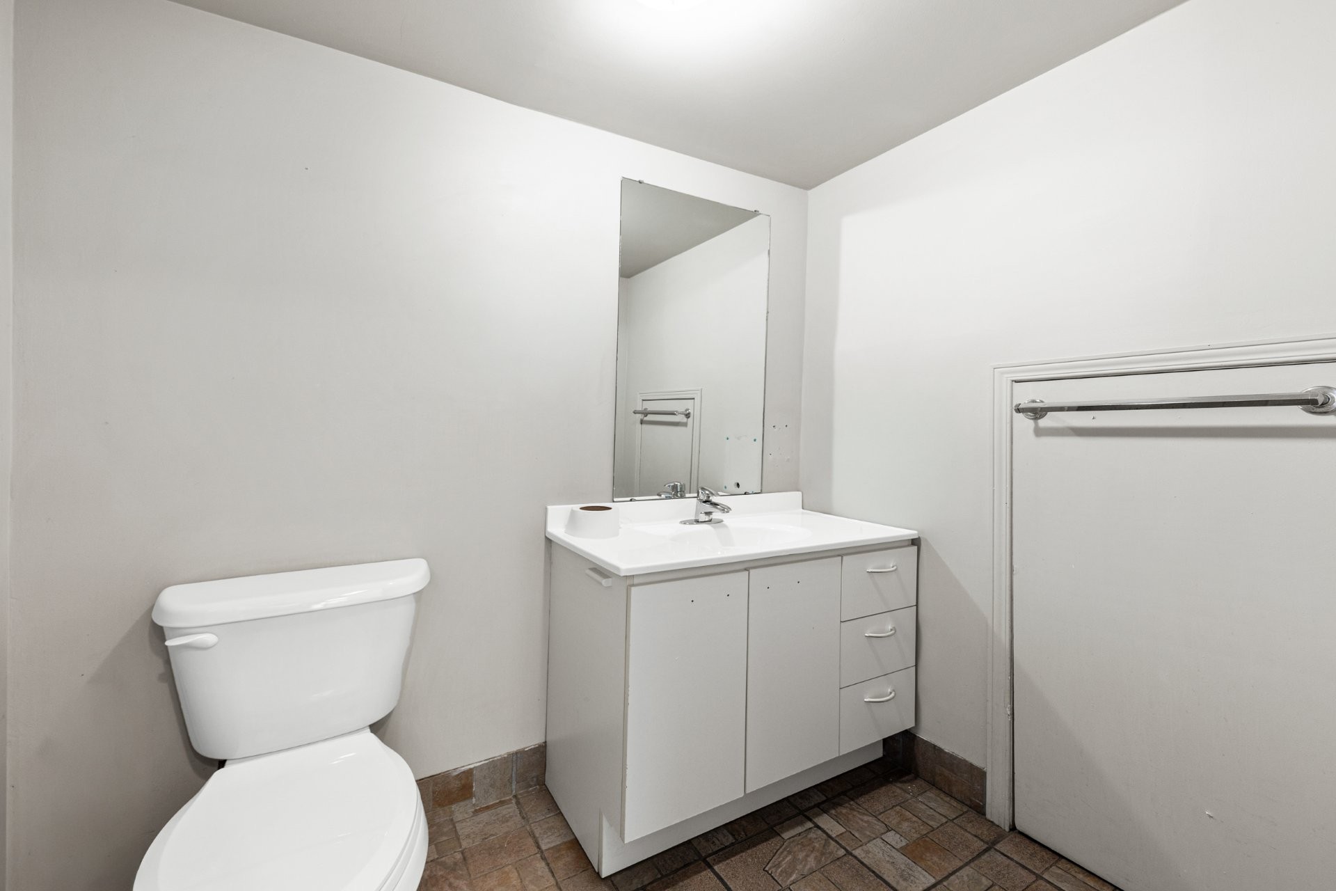 Bathroom - 1063 Boul. D'Iberville, Saint-Jean-Sur-Richelieu, QC - Indoor Photo Showing Bathroom