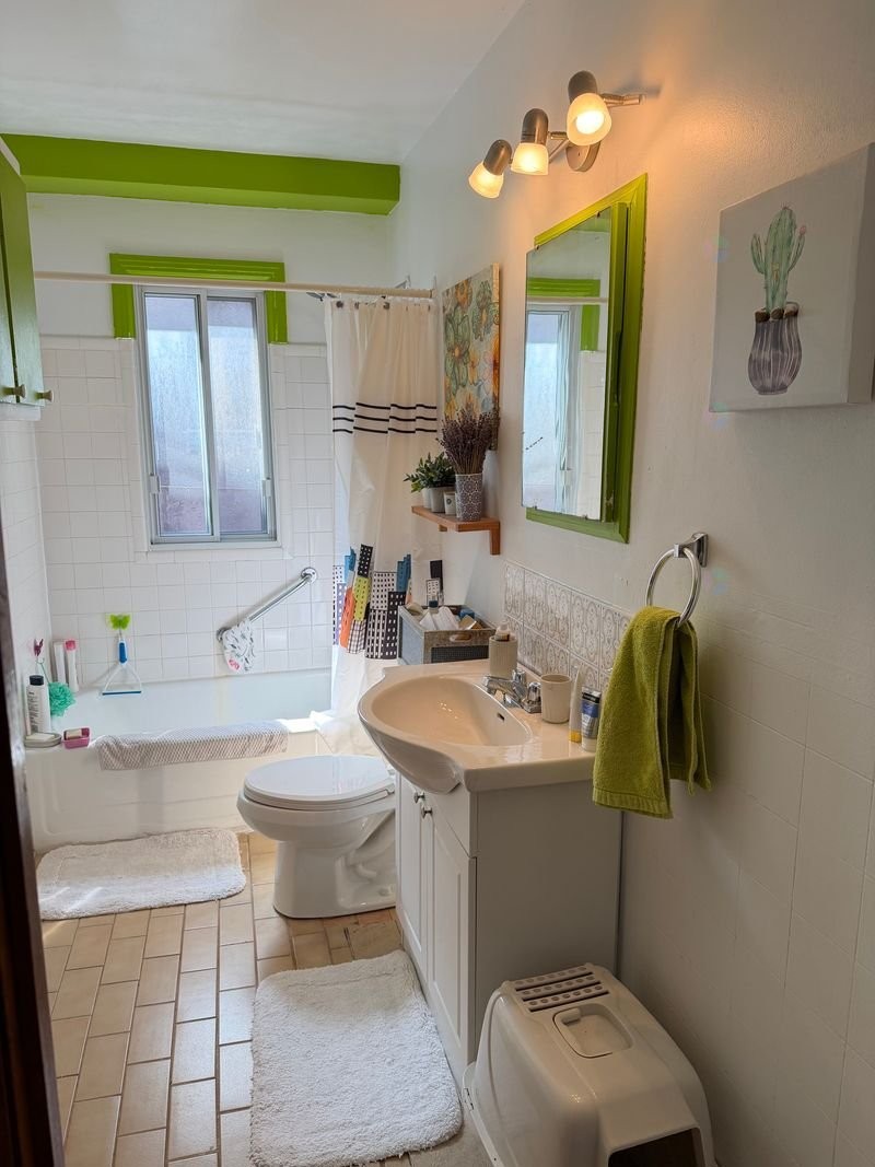 Salle de bains - 7180 Rue D'Aragon, Montréal (Le Sud-Ouest), QC - Indoor Photo Showing Bathroom