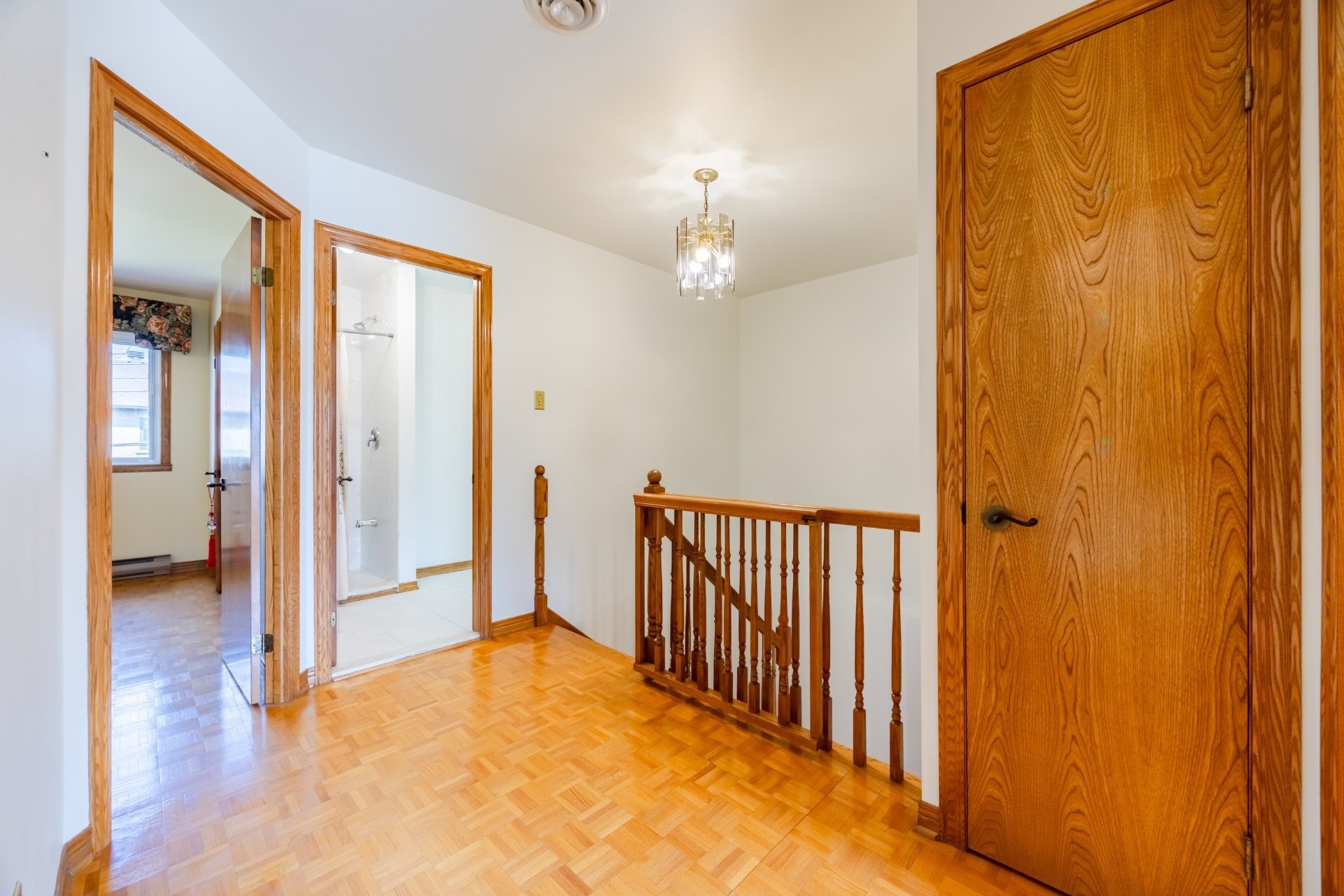 Hall d'entrée/Vestibule - 5698 Rue Hector-Desloges, Montréal (Rosemont/La Petite-Patrie), QC - Indoor Photo Showing Other Room
