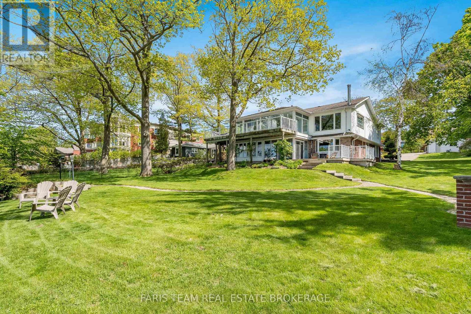 10 White Oaks Road, Barrie, ON - Outdoor