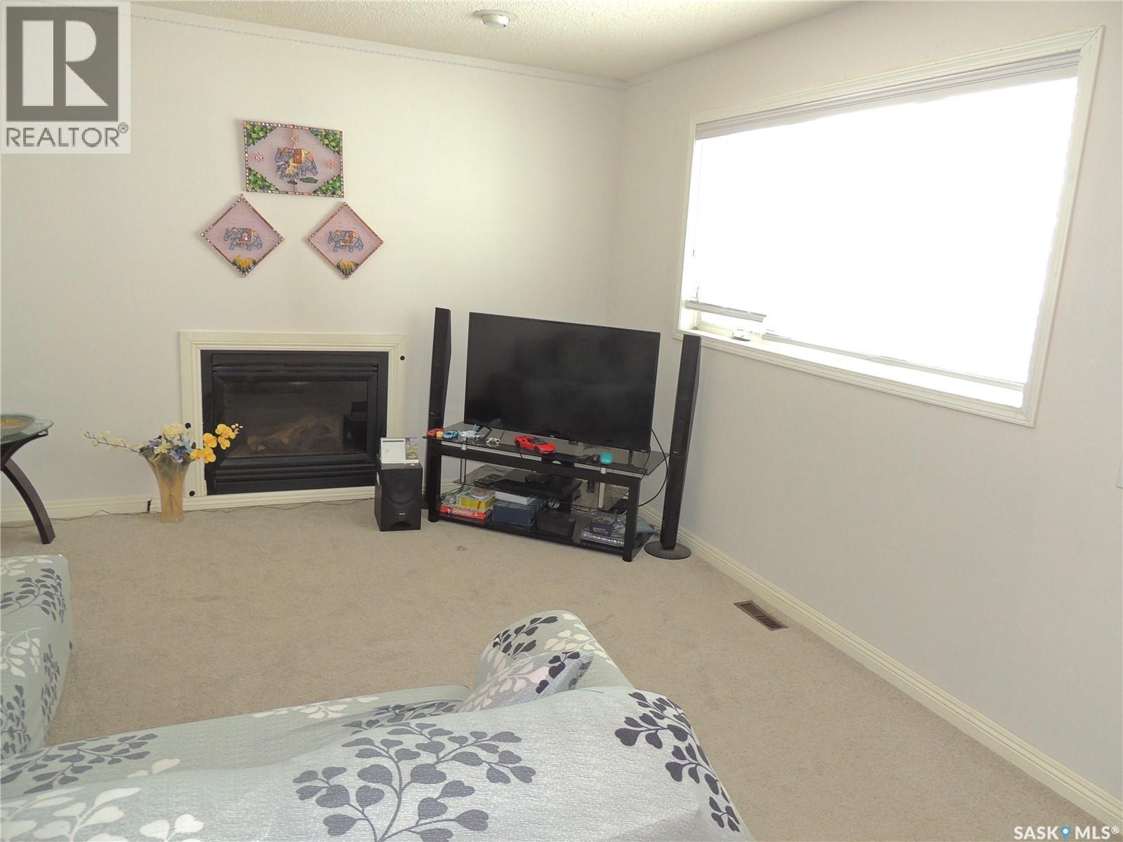 421 Maple Bay, Estevan, SK - Indoor