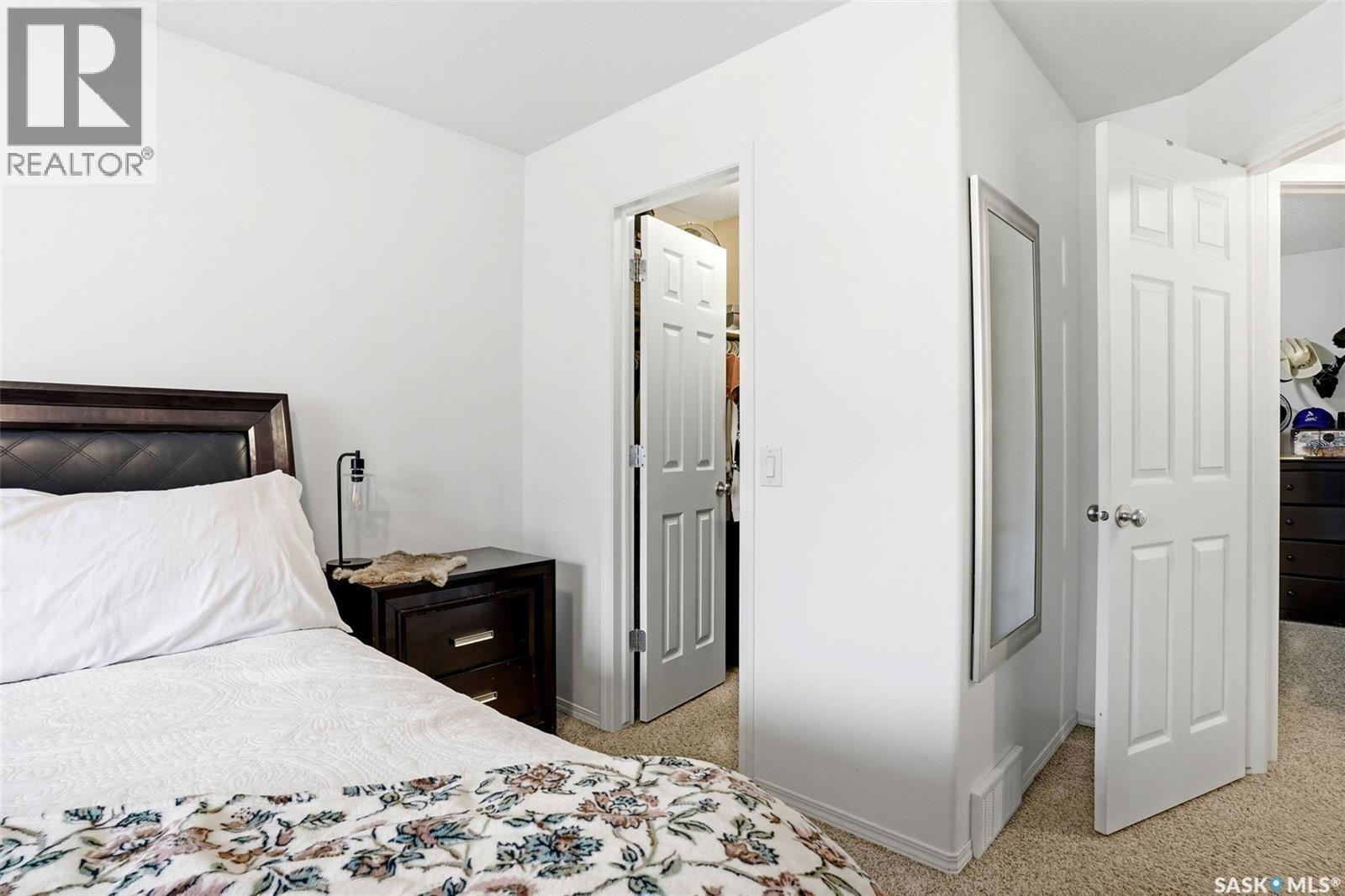 34 4425 Nicurity Drive, Regina, SK - Indoor Photo Showing Bedroom