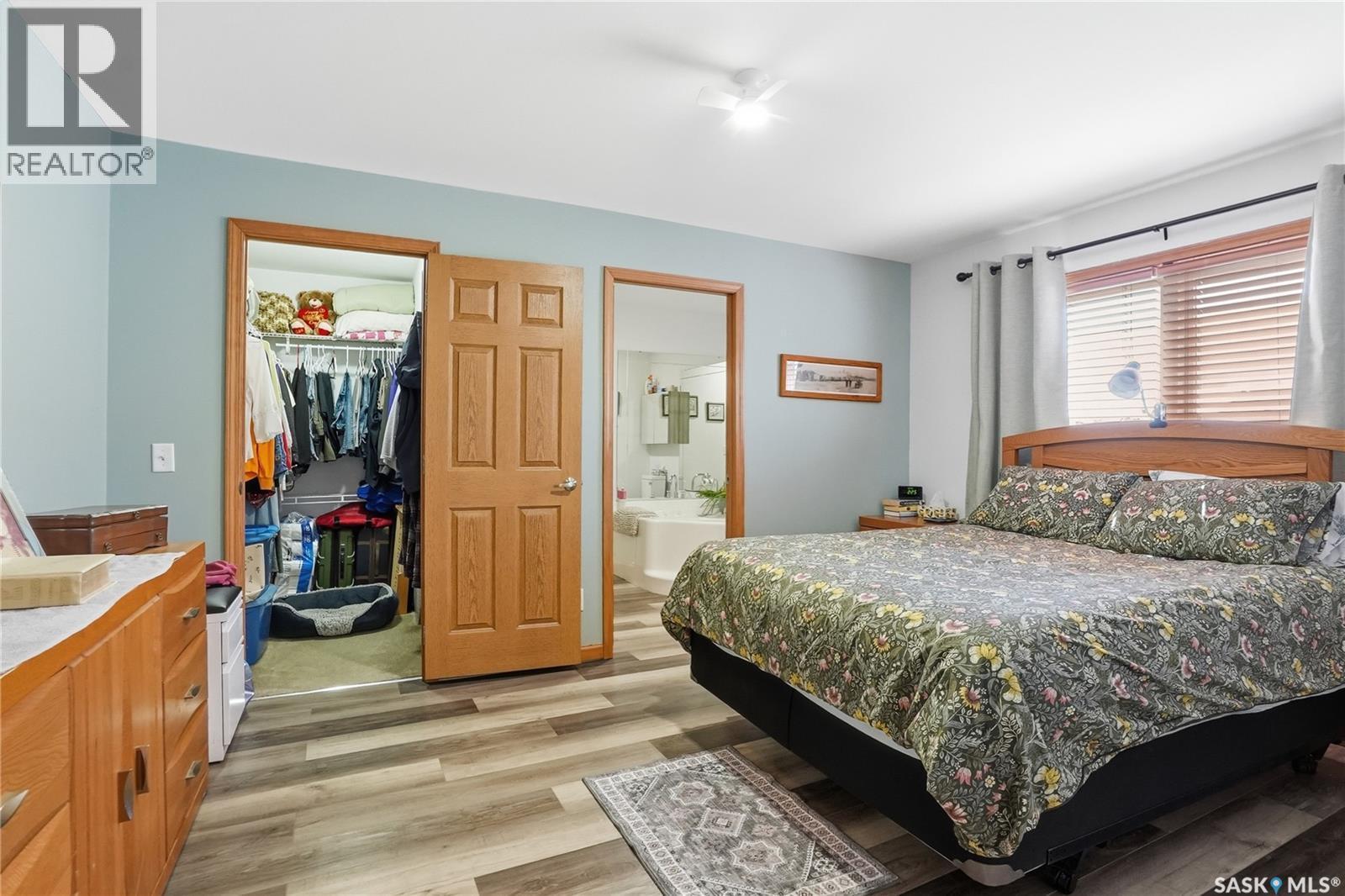 14 401 Railway Avenue E, Vanscoy, SK