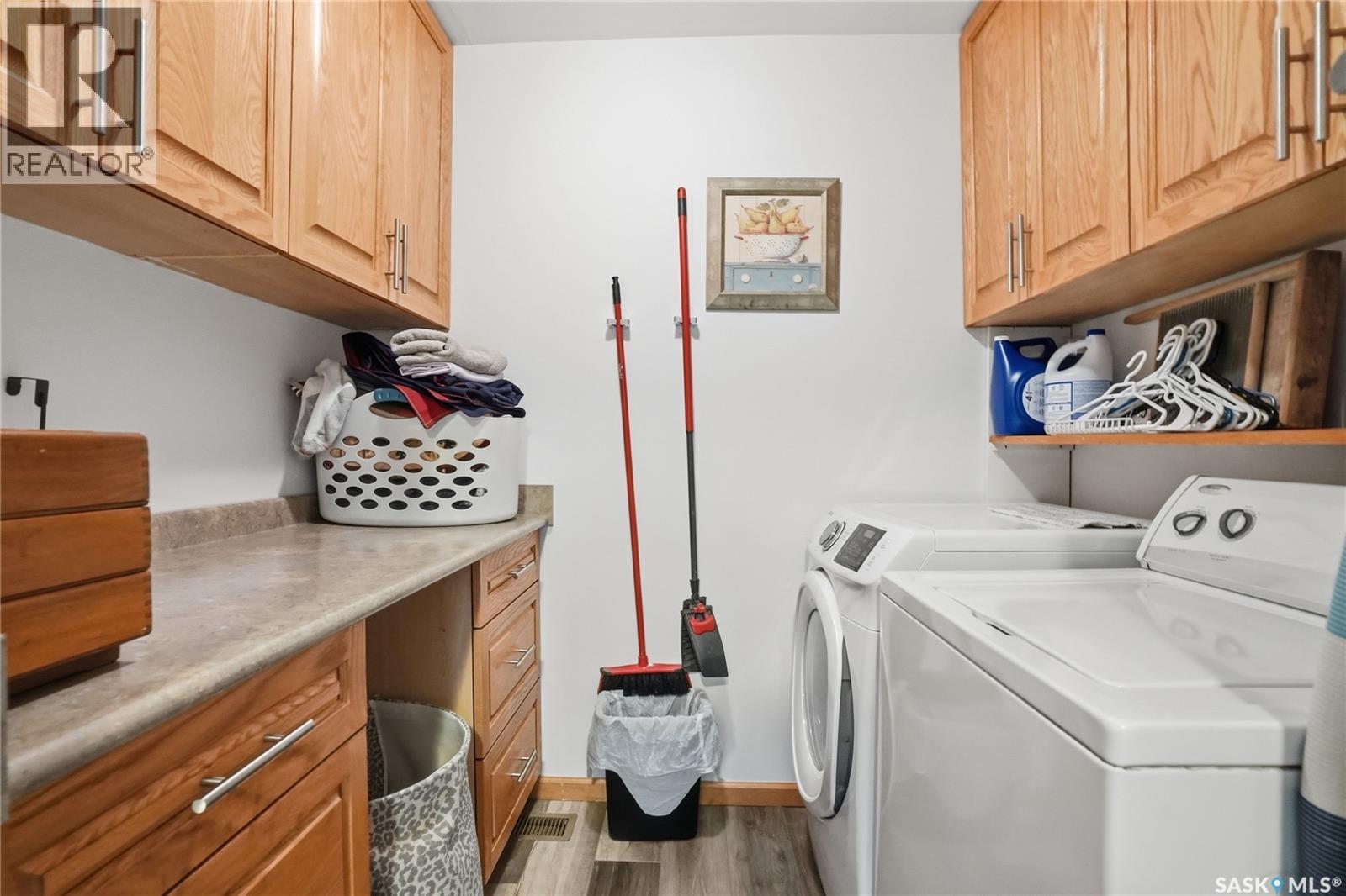 14 401 Railway Avenue E, Vanscoy, SK